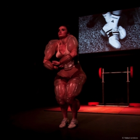 mabel-octobre-corps-de-femme-3-les-haltères-21